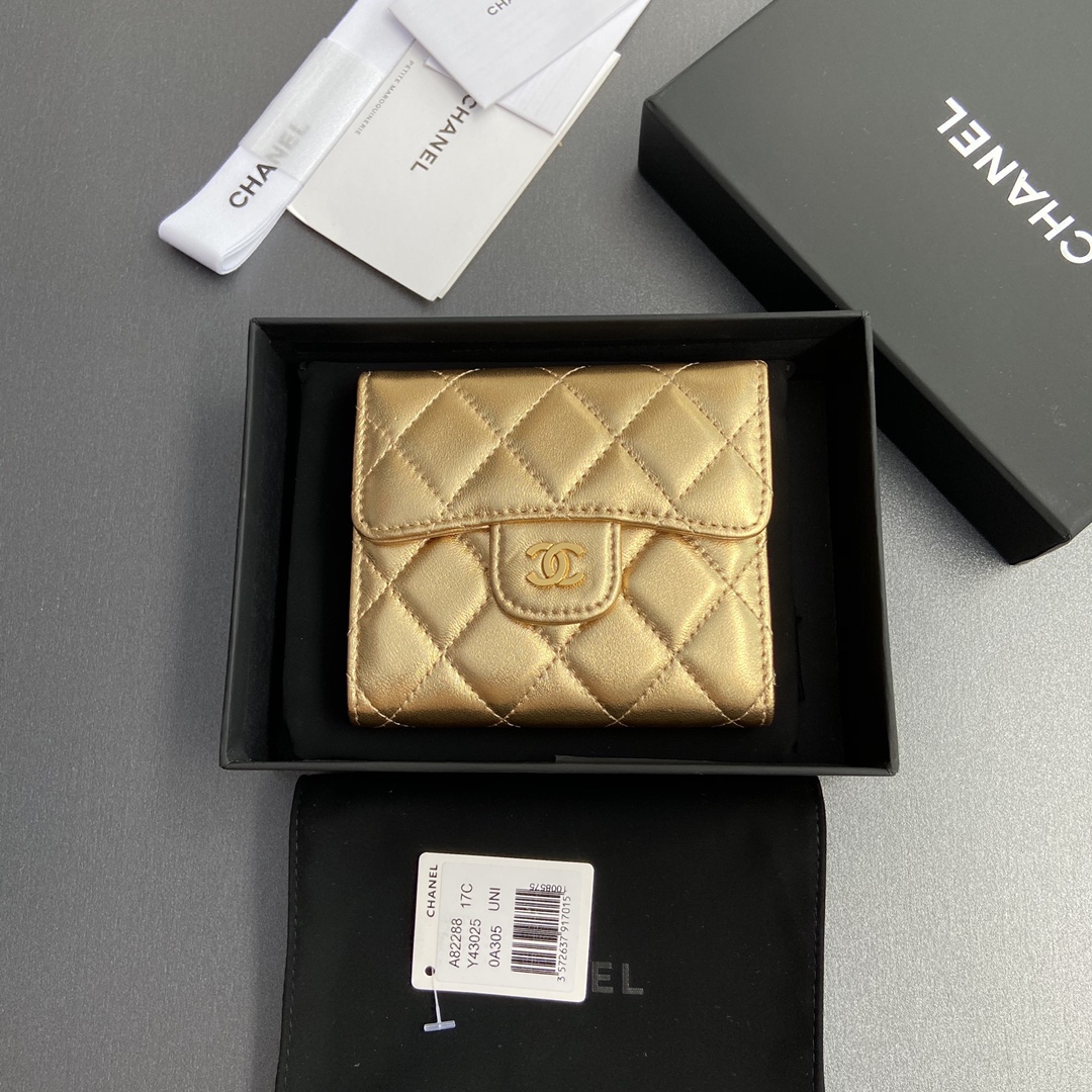 最高級シャネルスーパーコピー シャネル財布コピー 三つ折り財布 マトラッセ ココマーク ゴールド A82288 Y01295 NG754 キャビアスキン ゴールド金具 - 画像 (2)