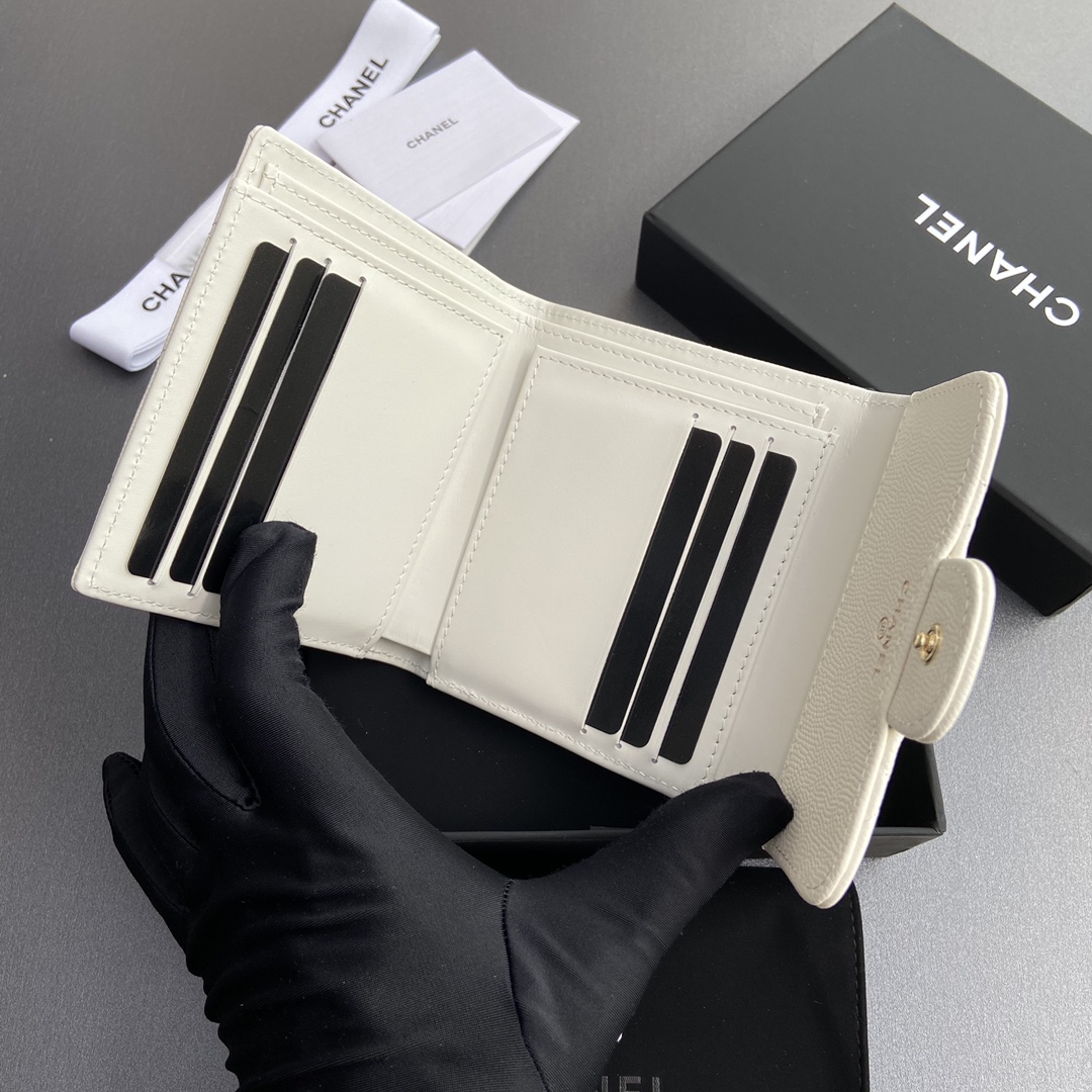 最高級シャネルスーパーコピー シャネル財布コピー 三つ折り財布 マトラッセ ココマーク ホワイト A82288 Y01295 10601 キャビアスキン ゴールド金具 - 画像 (3)