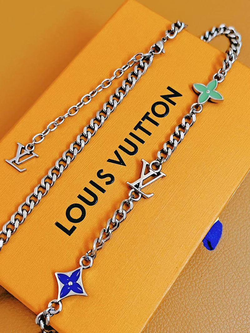 最高級ルイヴィトンスーパーコピー ルイヴィトンネックレスコピー Monogram Row Necklace M01949 シルバー - 画像 (4)