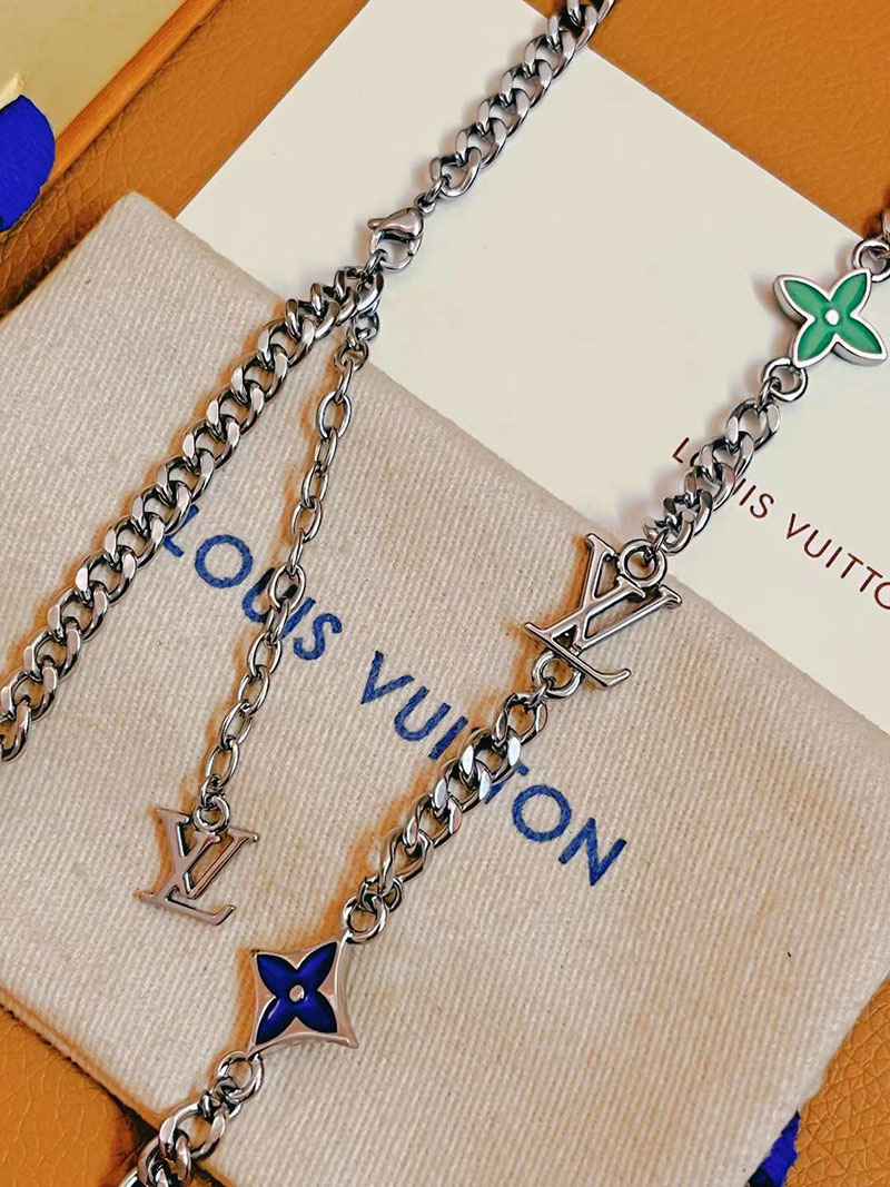 最高級ルイヴィトンスーパーコピー ルイヴィトンネックレスコピー Monogram Row Necklace M01949 シルバー - 画像 (3)