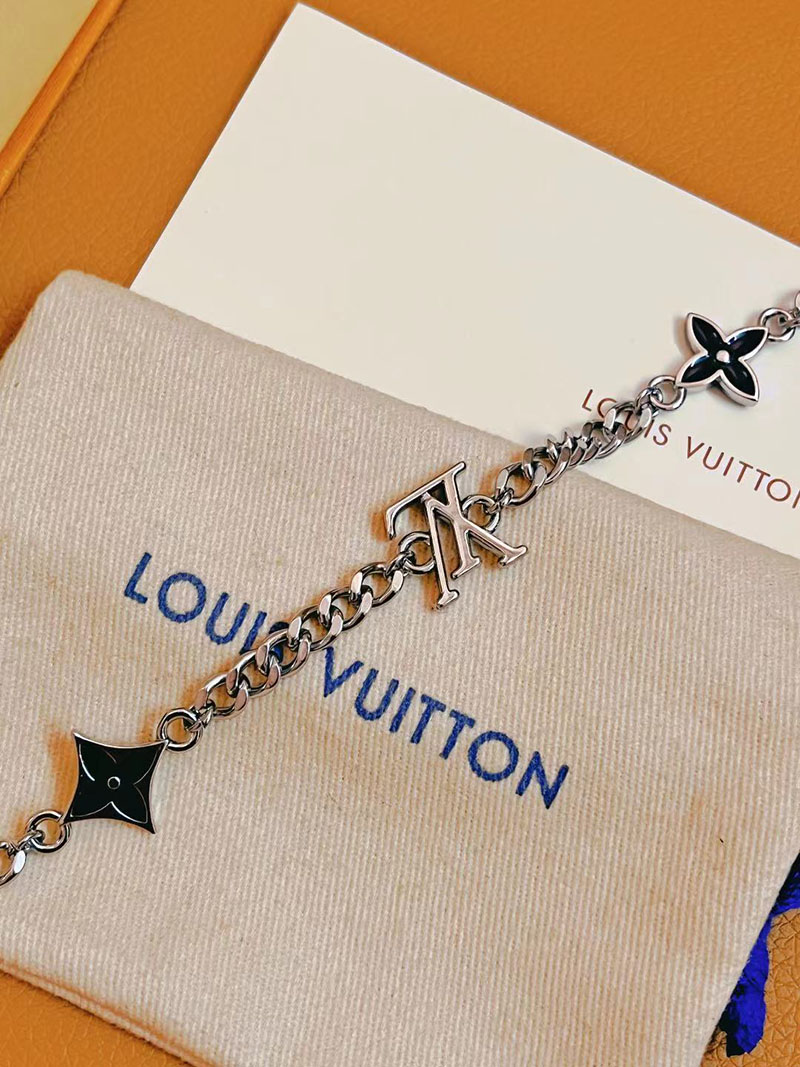 最高級ルイヴィトンスーパーコピー ルイヴィトンブレスレットコピー ブレスレット・LV スパイク M1520A シルバー - 画像 (3)