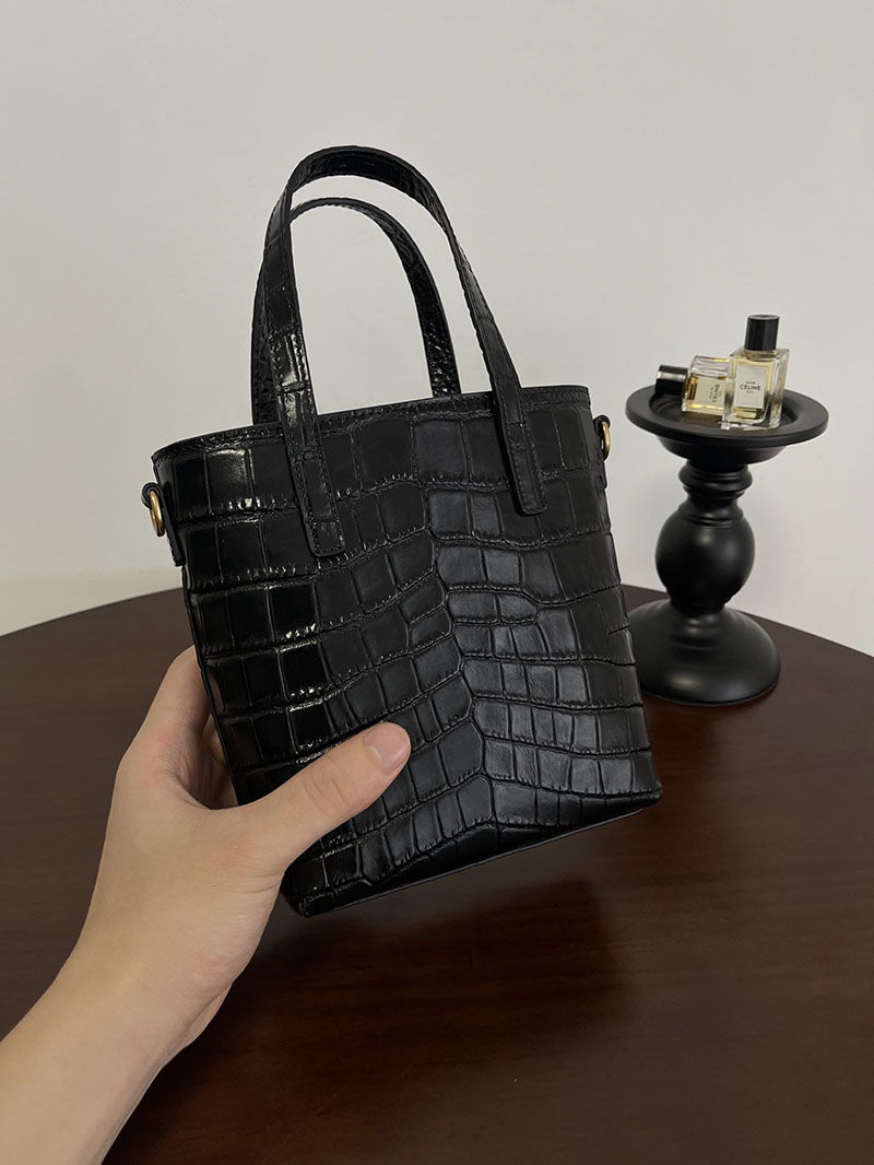 最高級サンローランスーパーコピー サンローランバッグコピー SAINT LAURENT パリ ミニ トイ ショッピング ブラック 712367AAAOH1000 レザー ゴールド金具 - 画像 (9)