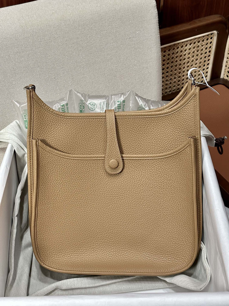 最高級エルメススーパーコピー エヴリンPMコピー エヴリン 29 PM ビスキュイ トリヨンクレマンス シルバー金具 - 画像 (6)