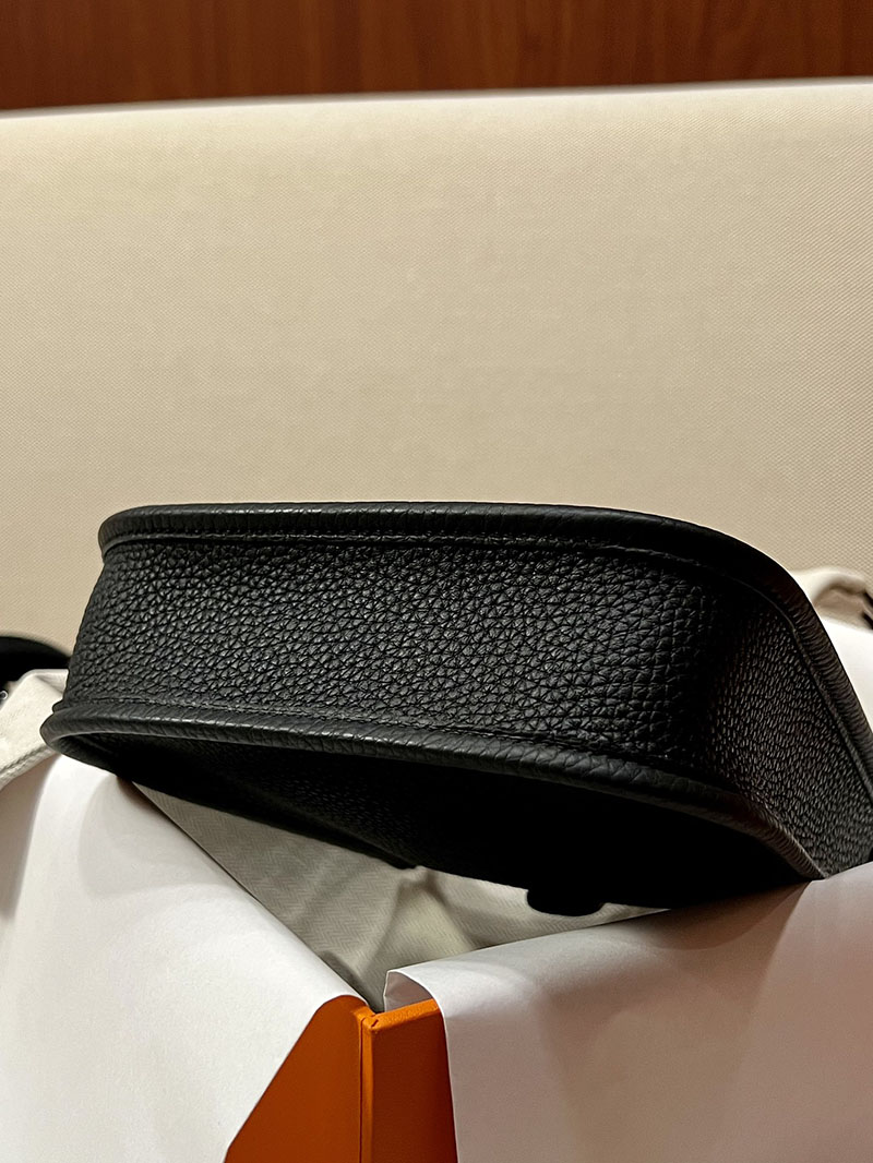 最高級エルメススーパーコピー エヴリンTPMコピー エヴリン 16 TPM 黒 ブラック トリヨンクレマンス シルバー金具 - 画像 (6)