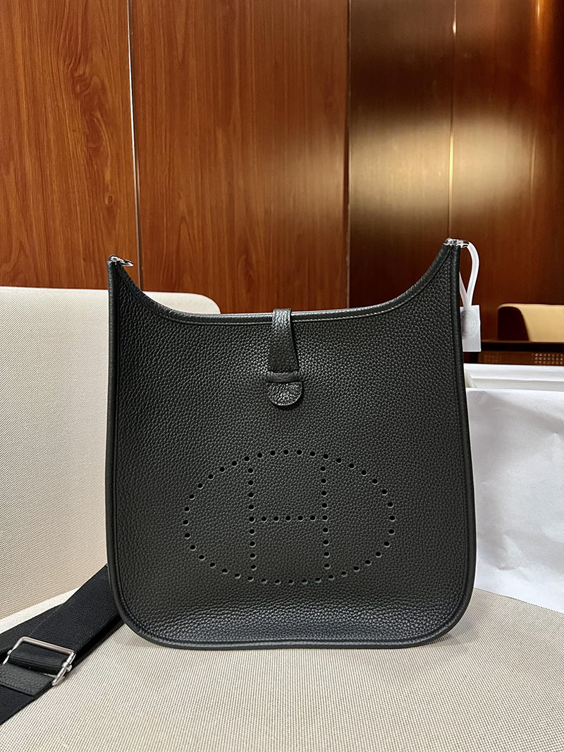 最高級エルメススーパーコピー エヴリンPMコピー エヴリン 29 PM 黒 ブラック トリヨンクレマンス シルバー金具 - 画像 (8)