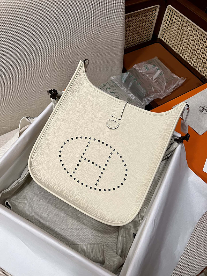 最高級エルメススーパーコピー エヴリンPMコピー エヴリン 29 PM ナタ トリヨンクレマンス シルバー金具 - 画像 (7)
