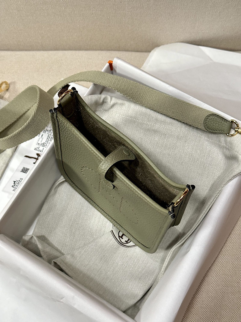 最高級エルメススーパーコピー エヴリンTPMコピー エヴリン 16 TPM ソーゼ トリヨンクレマンス ゴールド金具 - 画像 (3)