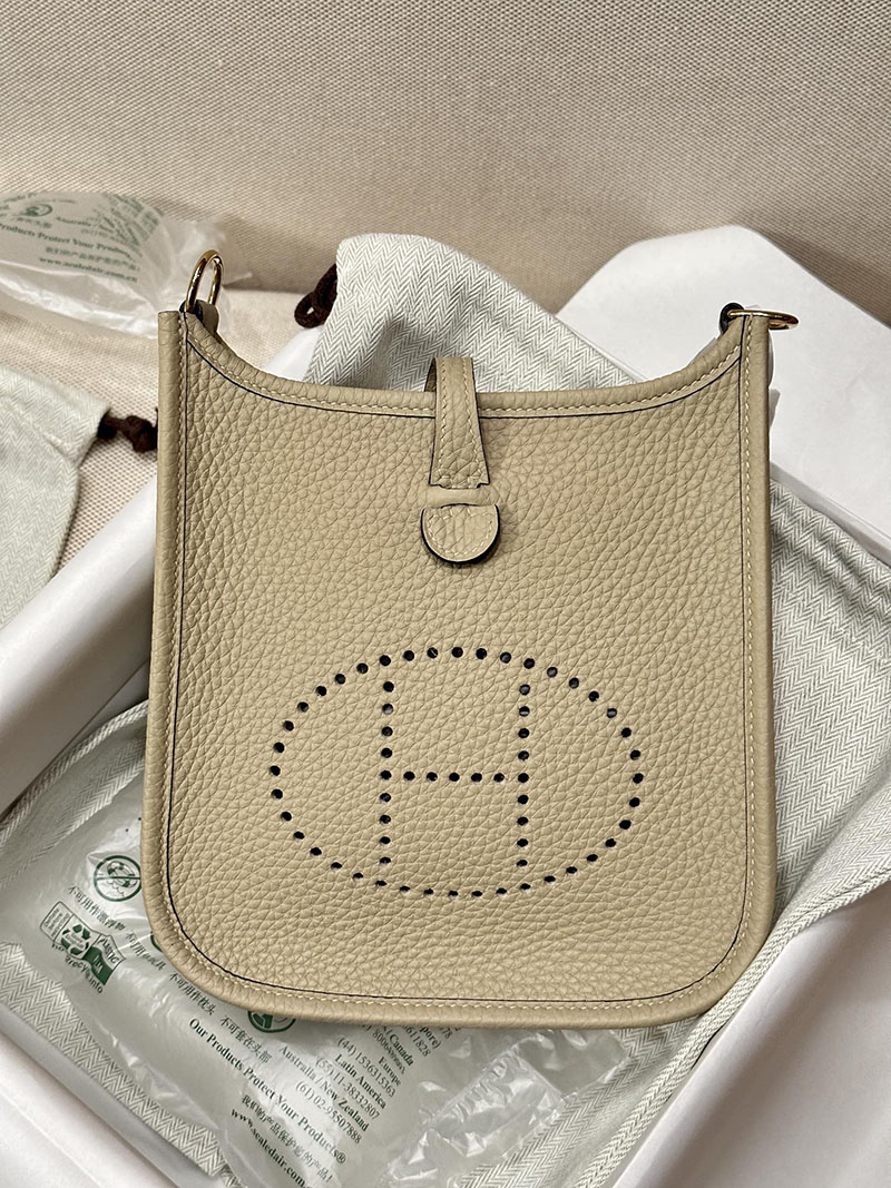 最高級エルメススーパーコピー エヴリンTPMコピー エヴリン 16 TPM トレンチ トリヨンクレマンス ゴールド金具 - 画像 (5)