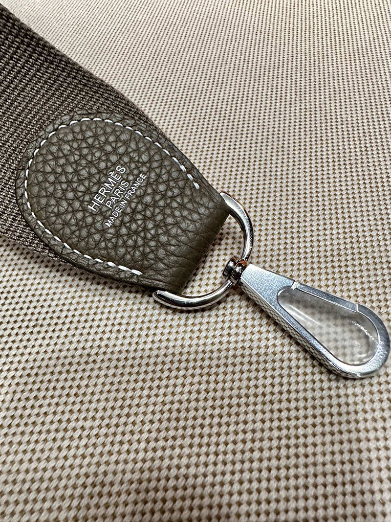 最高級エルメススーパーコピー エヴリンPMコピー エヴリン 29 PM エトゥープ トリヨンクレマンス シルバー金具 - 画像 (5)