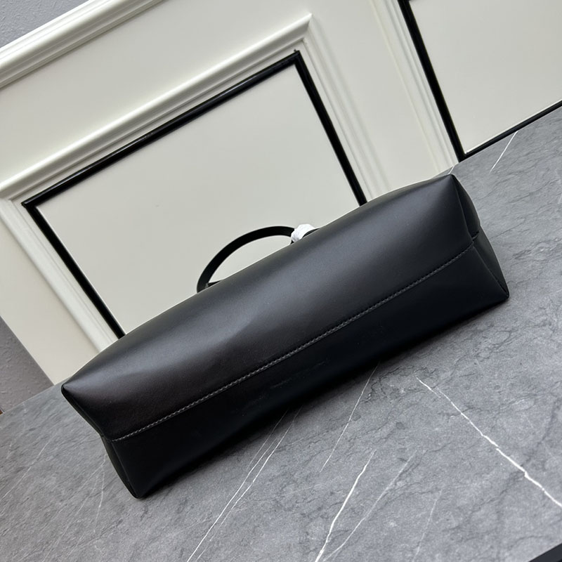 N品 YSL サンローラン ショッピングバッグ サンローラン ブラック 600281CSV0J1000 カーフスキンレザー ゴールド金具 激安優良店 - 画像 (6)