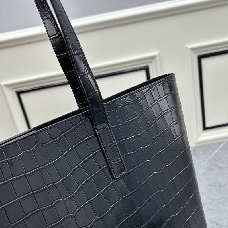 N品 YSL サンローラン ショッピングバッグ サンローラン ブラック 600281CSV0J1062 カーフスキンレザー ゴールド金具 激安優良店 - 画像 (4)