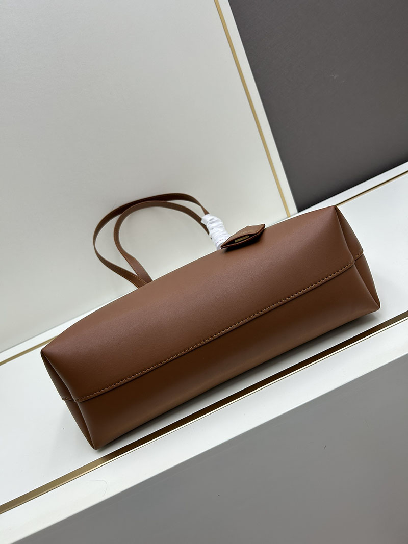 N品 YSL サンローラン ショッピングバッグ サンローラン ブラウン 600281CSV0J6309 カーフスキンレザー ゴールド金具 激安優良店 - 画像 (5)