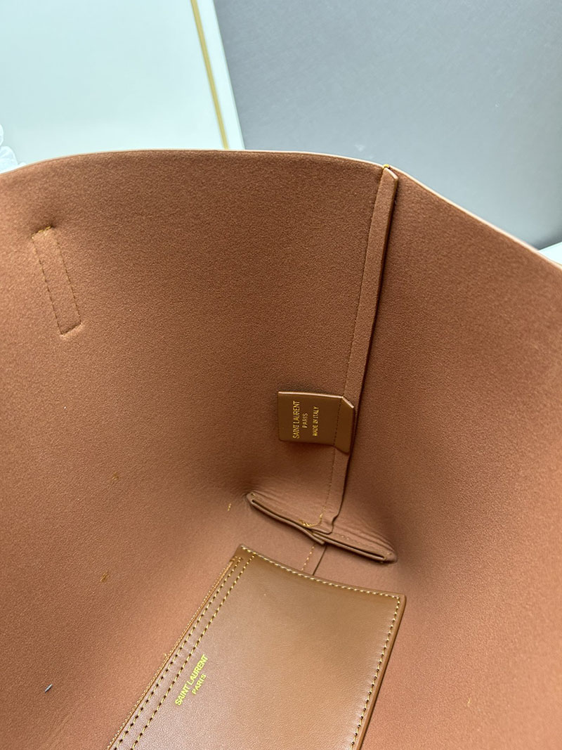 N品 YSL サンローラン ショッピングバッグ サンローラン ブラウン 600281CSV0J6309 カーフスキンレザー ゴールド金具 激安優良店 - 画像 (2)