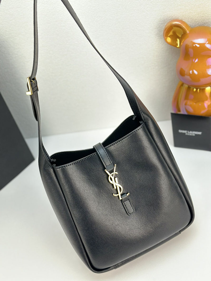 N品 YSL サンローラン LE 5 À 7 ソフト スモール ブラック 713938AAAUQ1000 カーフスキンレザー ゴールド金具 激安優良店 - 画像 (6)