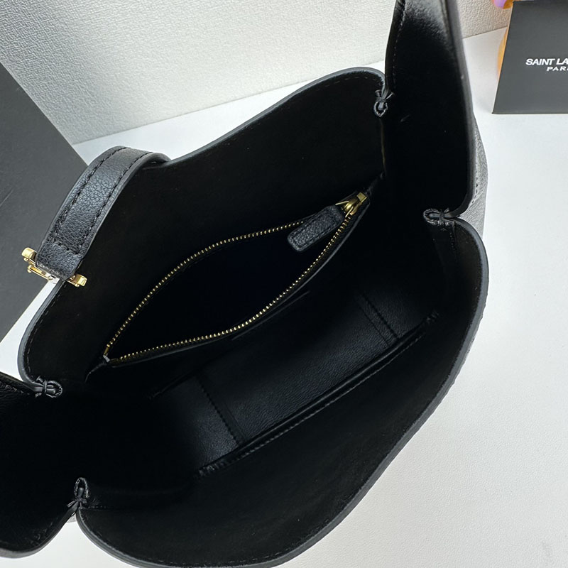 N品 YSL サンローラン LE 5 À 7 ソフト スモール ブラック 713938AAAUQ1000 カーフスキンレザー ゴールド金具 激安優良店 - 画像 (2)