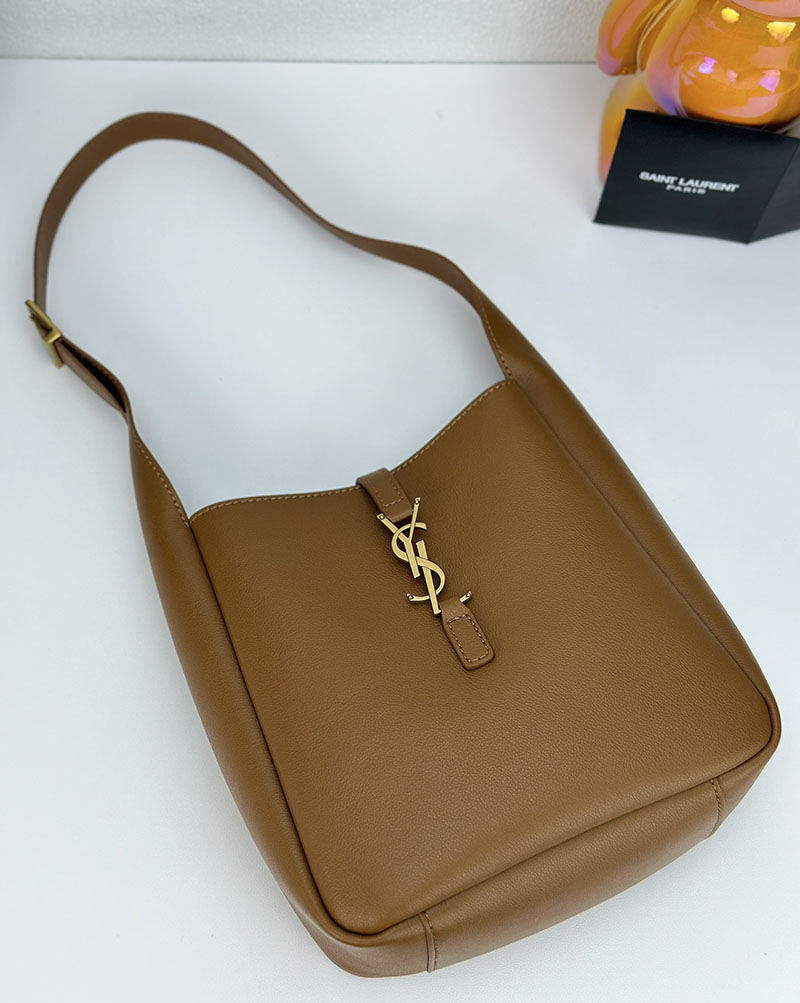 N品 YSL サンローラン LE 5 À 7 ソフト スモール ブラウン 713938AAAUQ2536 カーフスキンレザー ゴールド金具 激安優良店 - 画像 (6)