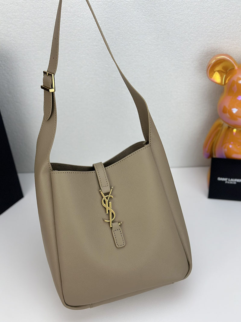 N品 YSL サンローラン LE 5 À 7 ソフト スモール ダスティグレー 713938AAAUQ1722 カーフスキンレザー ゴールド金具 激安優良店 - 画像 (7)
