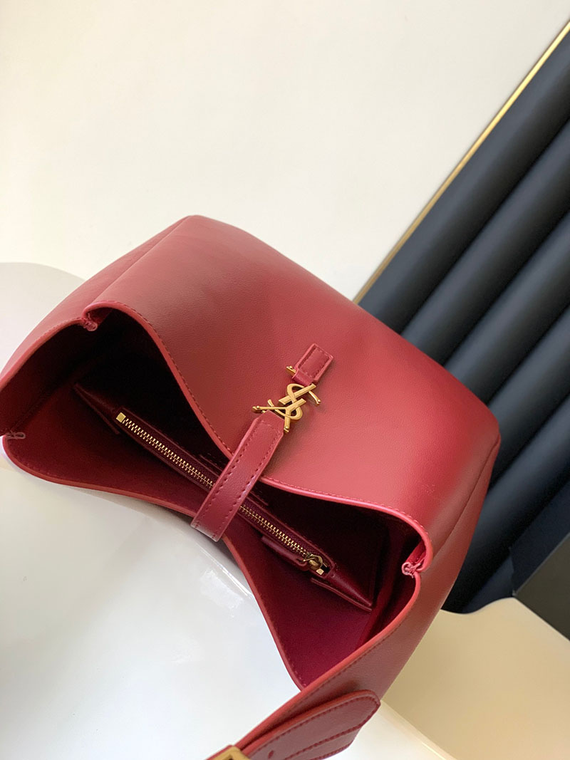N品 YSL サンローラン LE 5 À 7 ラージ ソフト デンジャー 753837AAAUQ6937 カーフスキンレザー ゴールド金具 激安優良店 - 画像 (4)