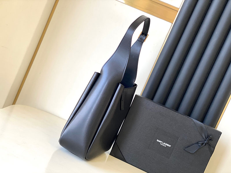 N品 YSL サンローラン LE 5 À 7 ラージ ソフト ブラック シャイニー 753837AAAUQ1000 カーフスキンレザー ゴールド金具 激安優良店 - 画像 (9)