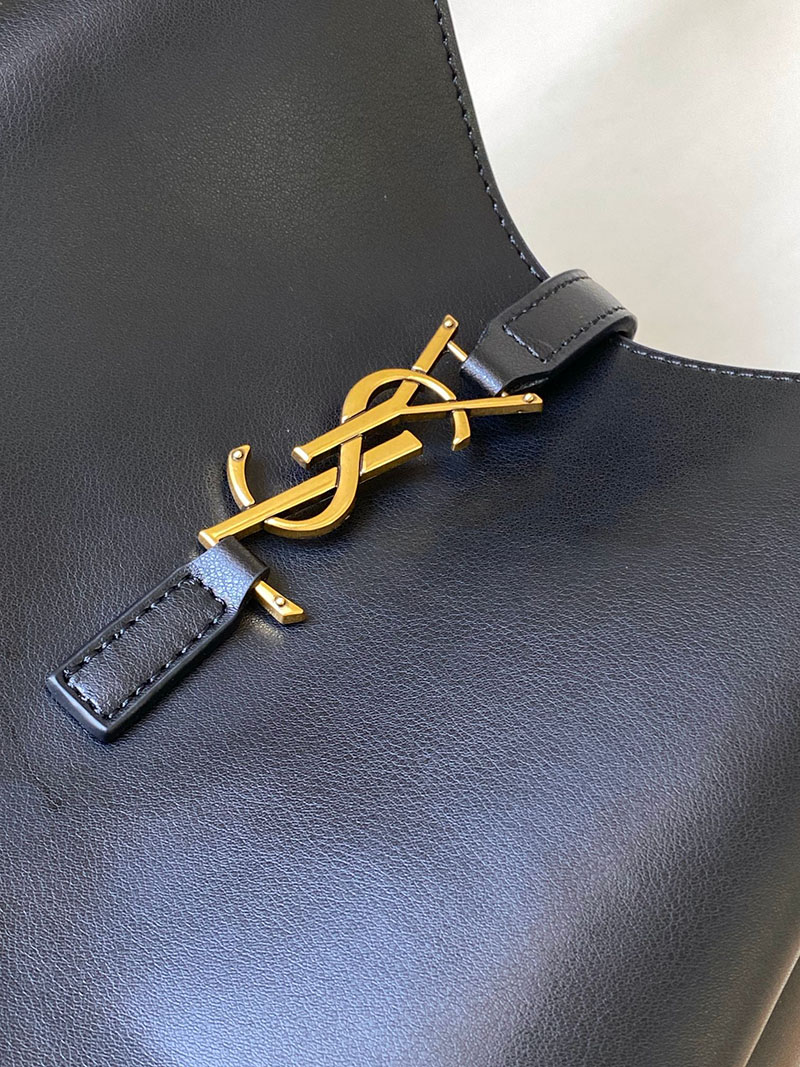 N品 YSL サンローラン LE 5 À 7 ラージ ソフト ブラック シャイニー 753837AAAUQ1000 カーフスキンレザー ゴールド金具 激安優良店 - 画像 (6)
