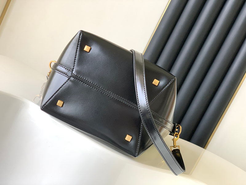 N品 YSL サンローラン LE 37 (シャイニーレザー)ブラック 7428282R20W1000 カーフスキンレザー ゴールド金具 激安優良店 - 画像 (7)