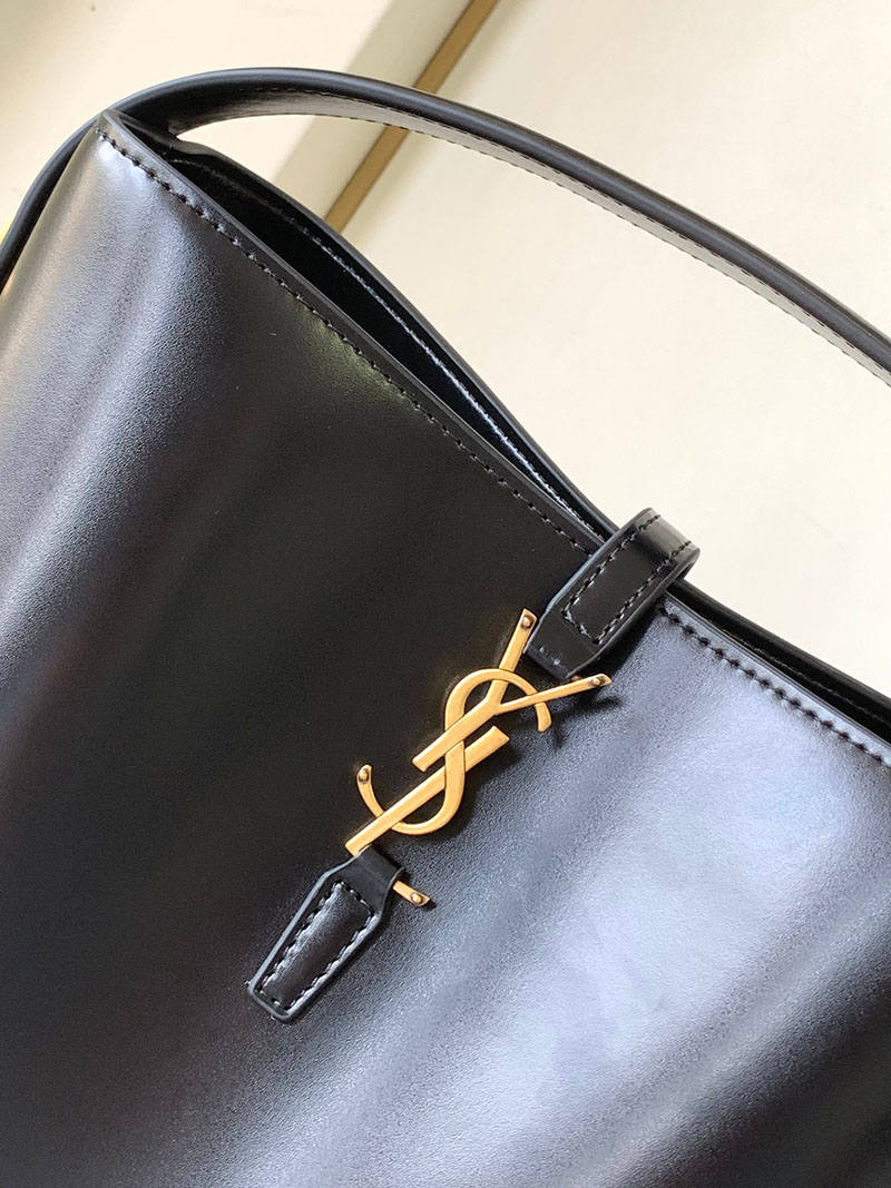 N品 YSL サンローラン LE 37 (シャイニーレザー)ブラック 7428282R20W1000 カーフスキンレザー ゴールド金具 激安優良店 - 画像 (6)