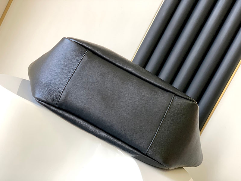 N品 YSL サンローラン LE 5 À 7 BEA(シャイニーレザー)ブラック 763435AACTP1000 カーフスキンレザー ゴールド金具 激安優良店 - 画像 (7)