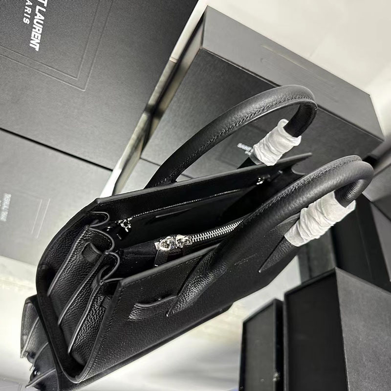 N品 YSL サンローラン サック ド ジュール ベイビー(グレインレザー)ブラック 421863B681N1000 カーフスキン シルバー金具 激安優良店 - 画像 (4)