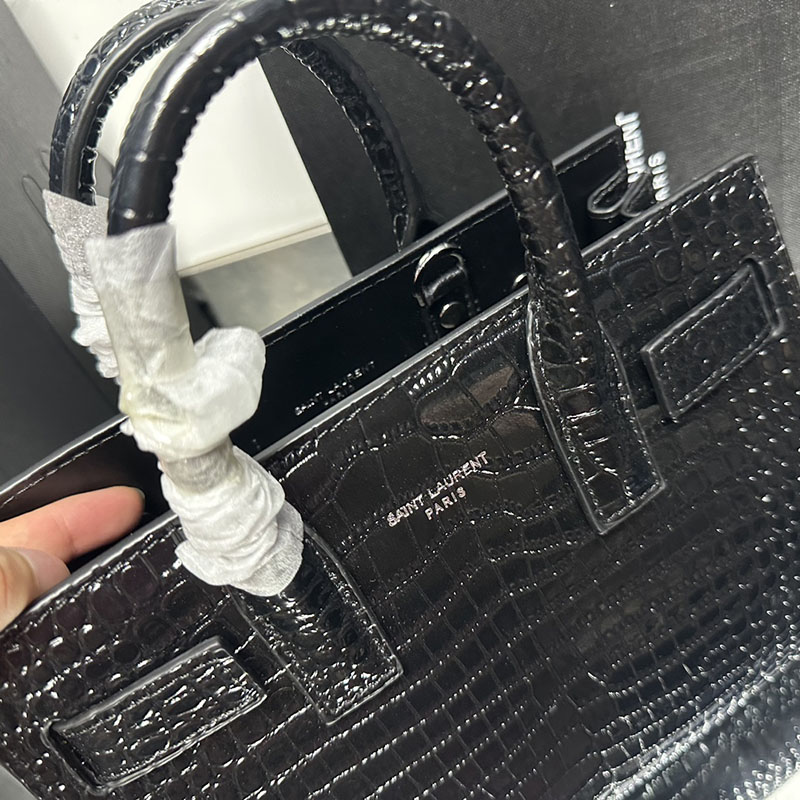 N品 YSL サンローラン サック サック ド ジュール ナノ(クロコダイルエンボスレザー) ブラック 392035DND1N1000 カーフスキンレザー シルバー金具 激安優良店 - 画像 (3)