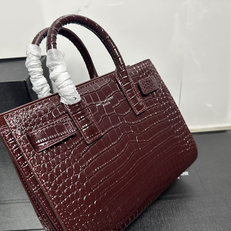 N品 YSL サンローラン サック サック ド ジュール ナノ(クロコダイルエンボスレザー)ボルドー 392035DND1N6475 カーフスキンレザー シルバー金具 激安優良店 - 画像 (6)