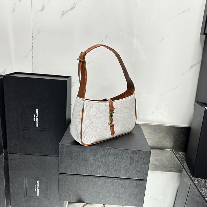 N品 YSL サンローラン LE 5 À 7(スムースレザー)オフホワイトXブラウン 6572282R10W9999 カーフスキンレザー ゴールド金具 激安優良店 - 画像 (9)