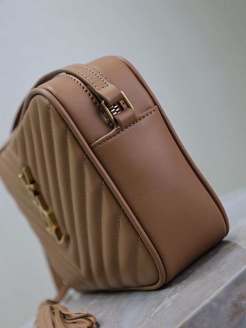 N品 YSL サンローラン ルー カメラバッグ(レザー/キルティング)CINNAMON 761554DV7077715 カーフスキンレザー ゴールド金具 激安優良店 - 画像 (7)