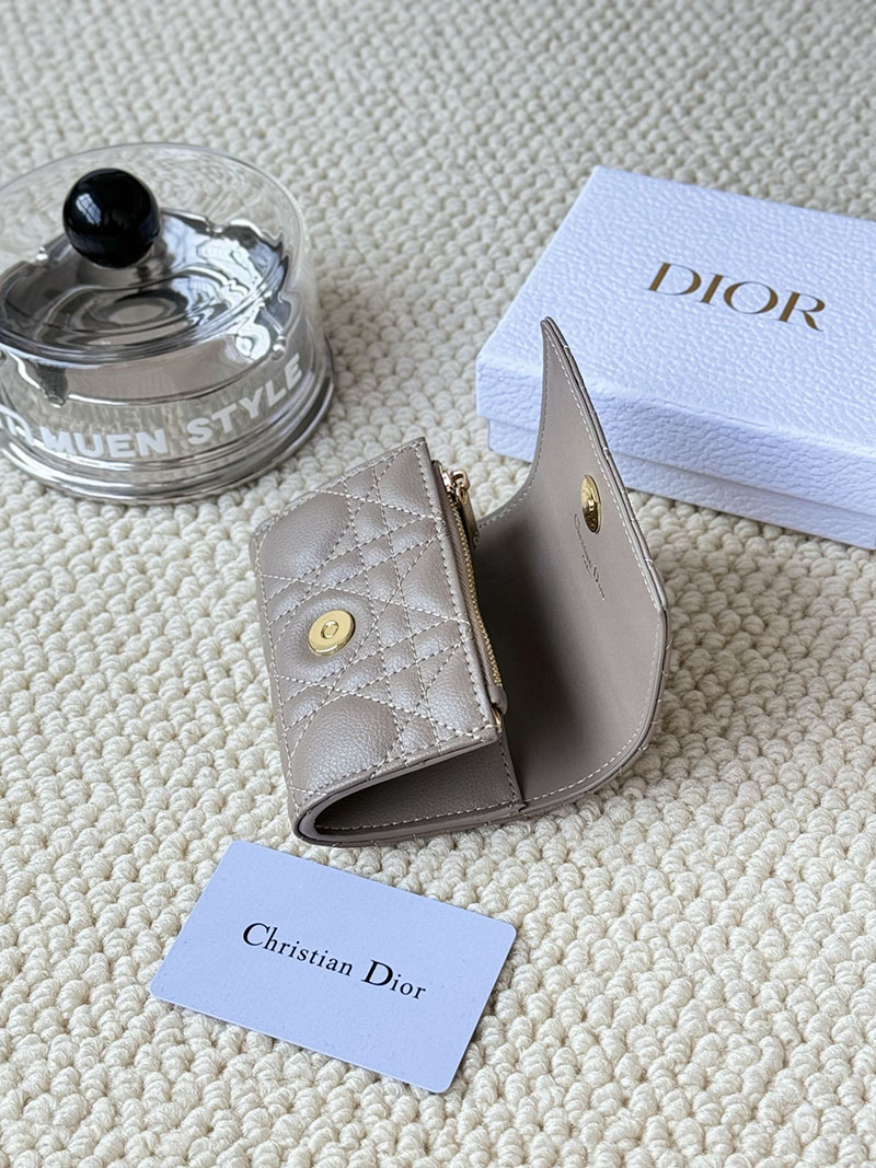 N品 DIOR ディオール財布コピー Dior Caro Glycine ウォレット S5132UWHC_M51G グレー ゴールド金具 激安優良店 - 画像 (4)