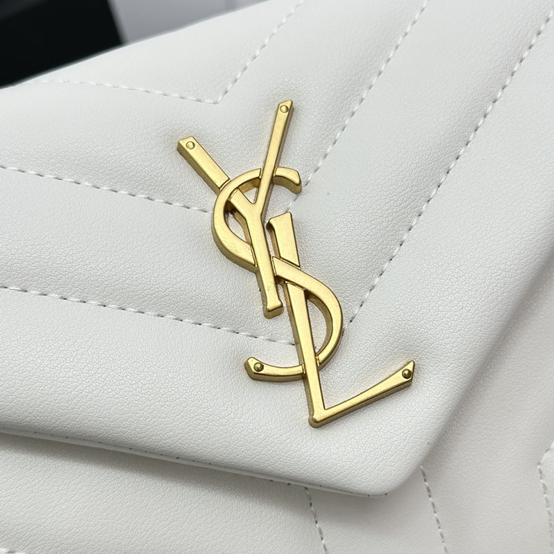N品 YSL サンローラン ルル トイバッグ オフホワイト 678401DV7079207 カーフスキンレザー シルバー金具 激安優良店 - 画像 (6)