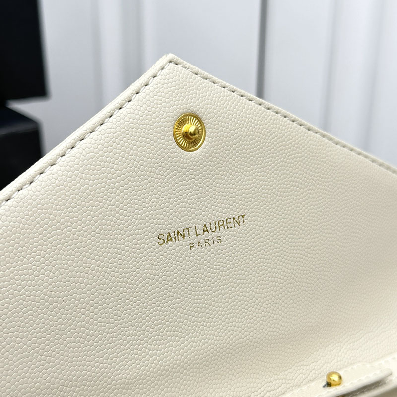 N品 YSL サンローラン 人気バッグ カサンドラ エンベロープ チェーンウォレット オフホワイト 678401FAADY9207 カーフスキンレザー ゴールド金具 激安優良店 - 画像 (4)