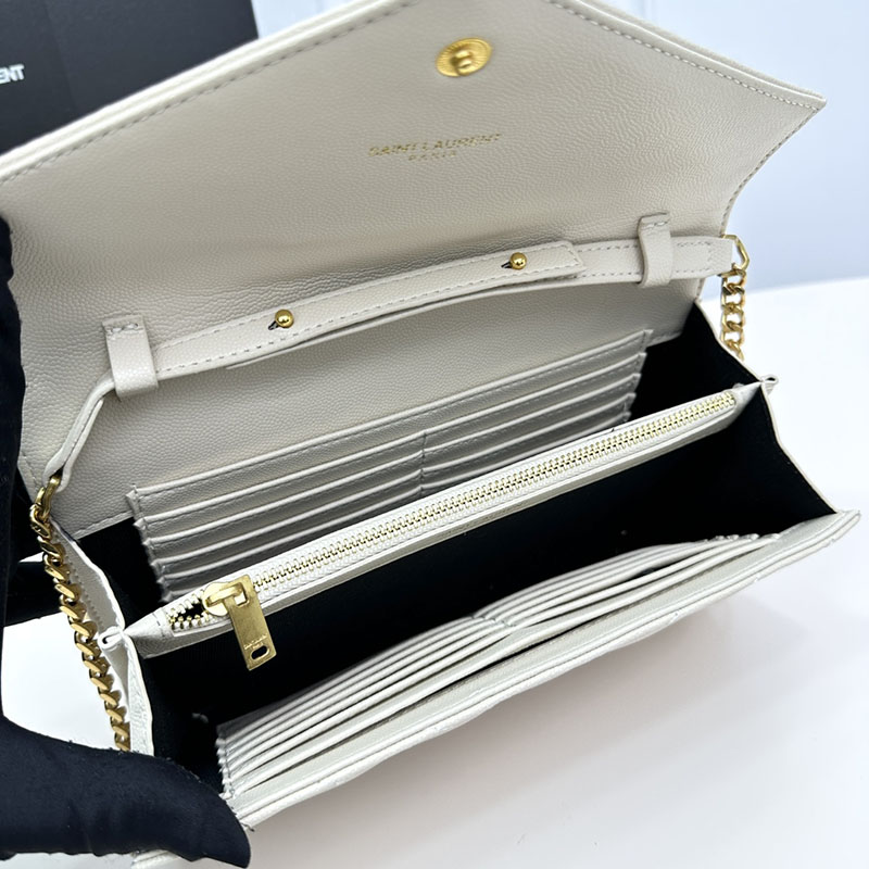 N品 YSL サンローラン 人気バッグ カサンドラ エンベロープ チェーンウォレット オフホワイト 678401FAADY9207 カーフスキンレザー ゴールド金具 激安優良店 - 画像 (3)