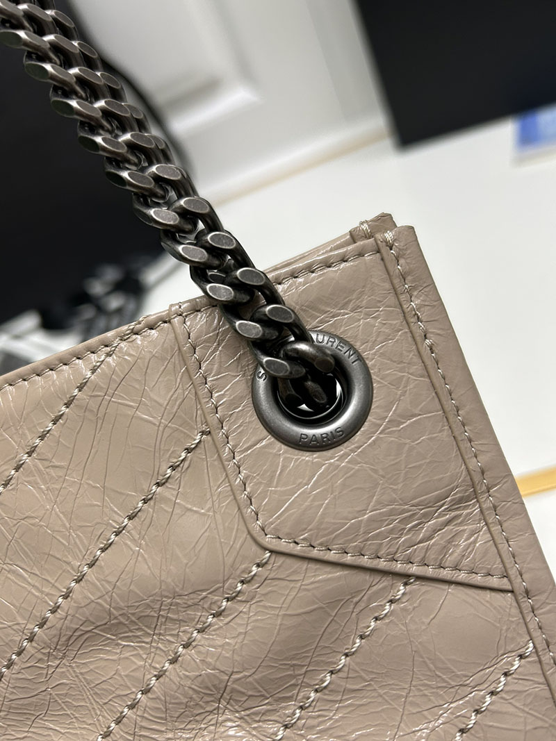 N品 YSL サンローラン 人気バッグ ニキ ショッピングバッグ GREYISH BROWN 5779990EN042826 レザー シルバー金具 激安優良店 - 画像 (6)