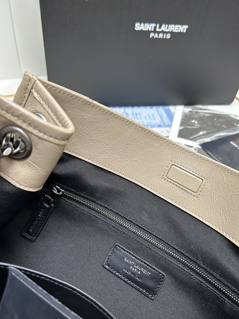 N品 YSL サンローラン 人気バッグ ニキ ショッピングバッグ GREYISH BROWN 5779990EN042826 レザー シルバー金具 激安優良店 - 画像 (2)