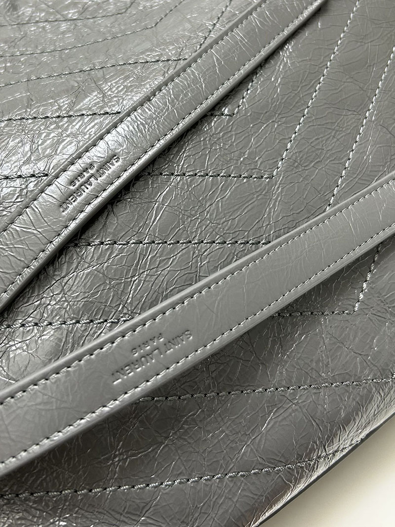 N品 YSL サンローラン 人気バッグ ニキ ショッピングバッグ グレー 5779990EN041112 レザー シルバー金具 激安優良店 - 画像 (5)