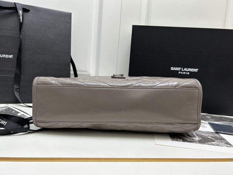 N品 YSL サンローラン 人気バッグ ニキ ショッピングバッグ DUSTY GREY 5779990EN041722 レザー シルバー金具 激安優良店 - 画像 (4)