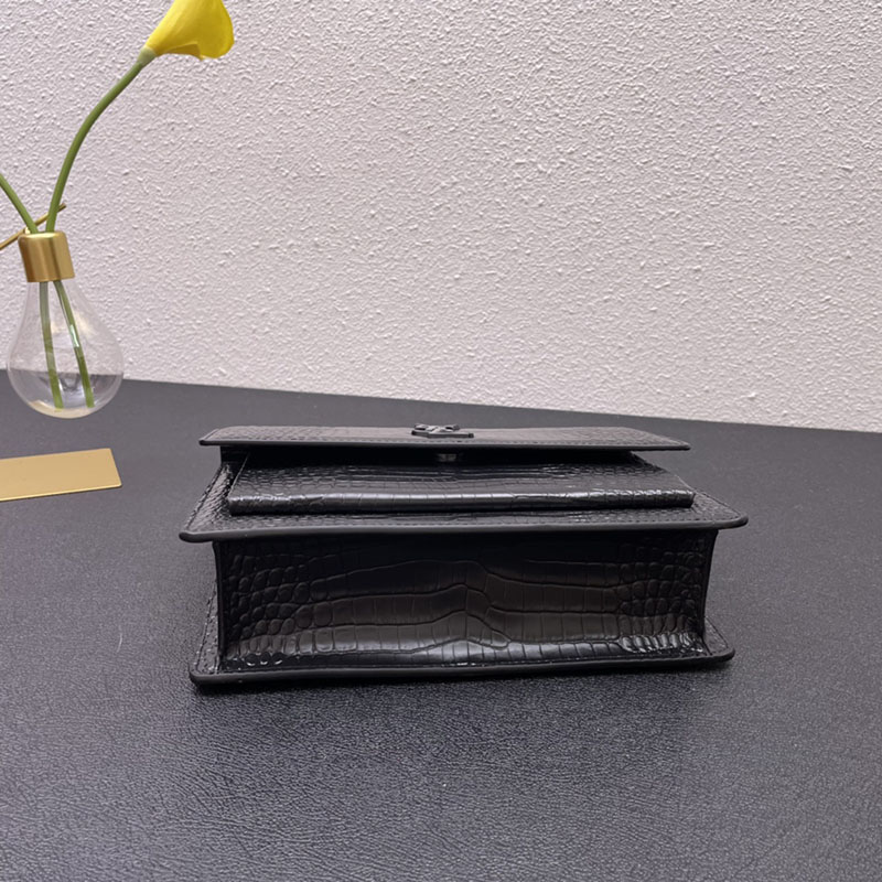N品 YSL サンローラン ショルダーバッグ サンセット ミディアム ブラック 442906DND0U1000 カーフスキン ブラック金具 激安優良店 - 画像 (4)