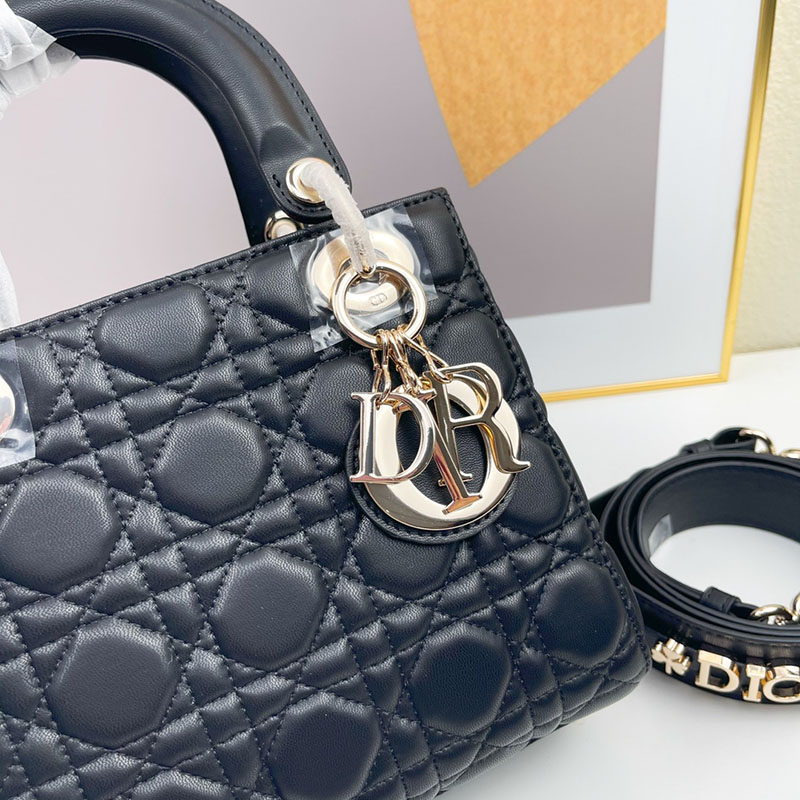 N品 DIOR ディオール Lady Dior My ABCDior バッグ スモール M0538ONGE_M900 黒 ブラック ゴールド金具 激安優良店 - 画像 (8)