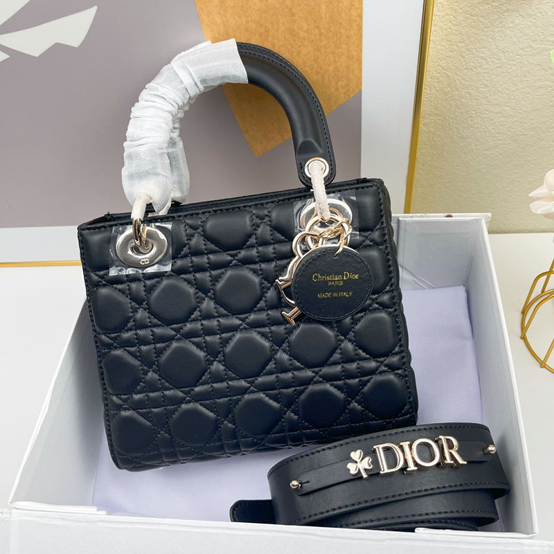 N品 DIOR ディオール Lady Dior My ABCDior バッグ スモール M0538ONGE_M900 黒 ブラック ゴールド金具 激安優良店 - 画像 (3)