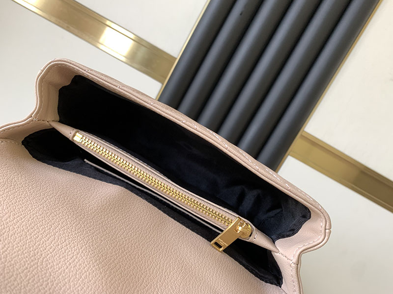 N品 YSL サンローラン バッグ 50代 カレッジ ミディアム ペールピンク 600279BRM076920 ラムスキン ゴールド金具 激安優良店 - 画像 (3)