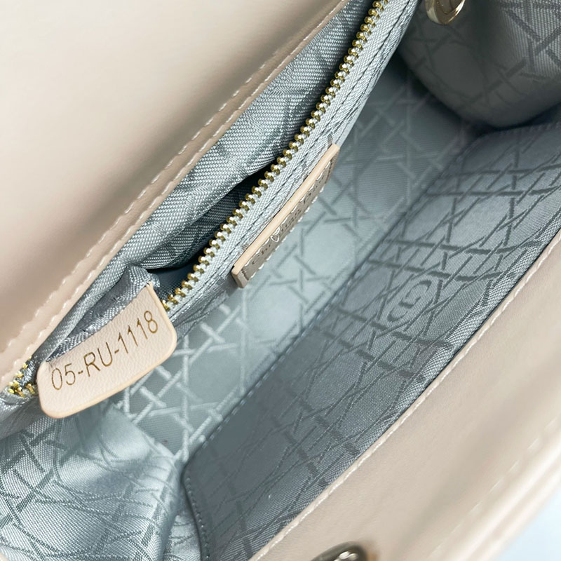 N品 DIOR ディオール Lady Dior My ABCDior バッグ スモール M0538ONGE_M116 サンド ゴールド金具 激安優良店 - 画像 (3)