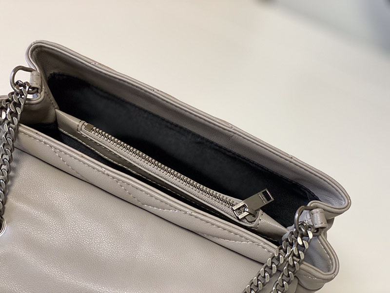 N品 YSL サンローラン バッグ 40代 ルル スモール フォグ 494699DV7261202 ラムスキン シルバー金具 - 画像 (3)