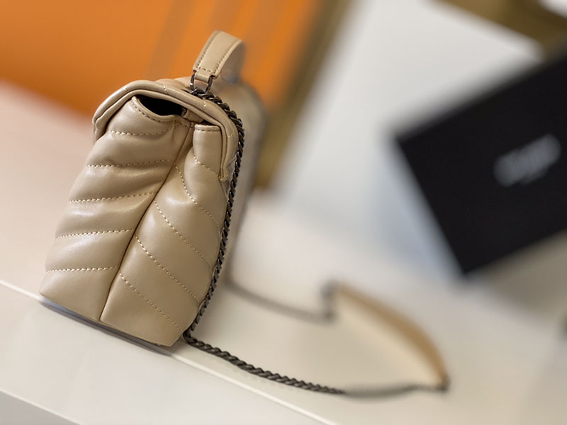 N品 YSL サンローラン バッグ 40代 ルル スモール ダークベージュ 494699DV7282721 ラムスキン ブラック金具 - 画像 (9)