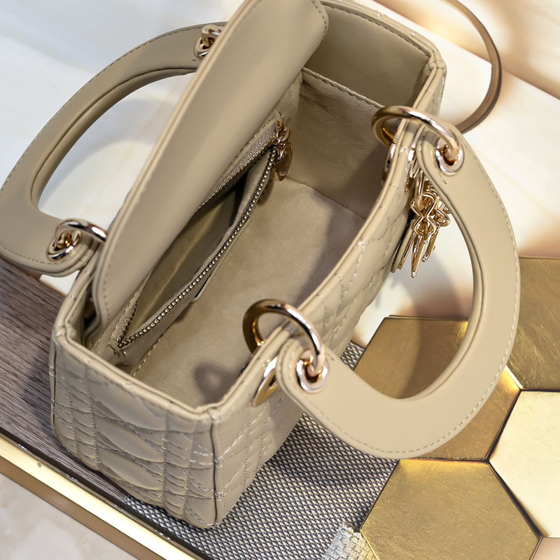 N品 DIOR ディオール Lady Dior バッグ ミニ M0505ONGE_M52U キャラメルベージュ ゴールド金具 激安優良店 - 画像 (4)