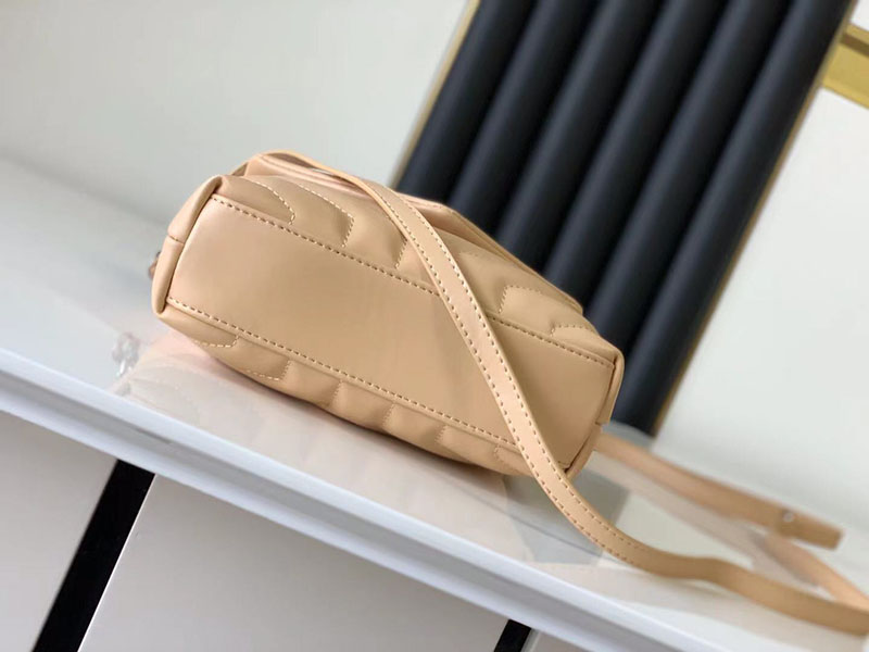N品 YSL サンローラン 斜めがけバッグ ルル トイバッグ DARK BEIGE 678401DV7062721 ラムスキン シルバー金具 - 画像 (7)