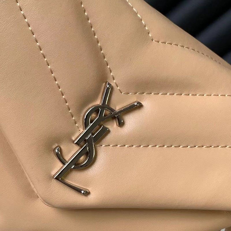 N品 YSL サンローラン 斜めがけバッグ ルル トイバッグ DARK BEIGE 678401DV7062721 ラムスキン シルバー金具 - 画像 (6)
